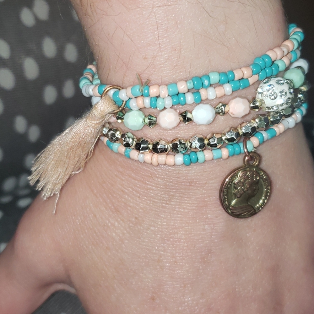 Set of 5 boho stretchy bracelets